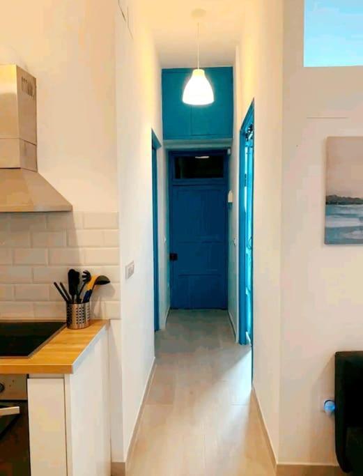 Apartamento En La Playa Las Arenas +Wifi+Ac Valenza Esterno foto