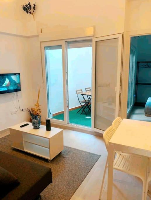 Apartamento En La Playa Las Arenas +Wifi+Ac Valenza Esterno foto
